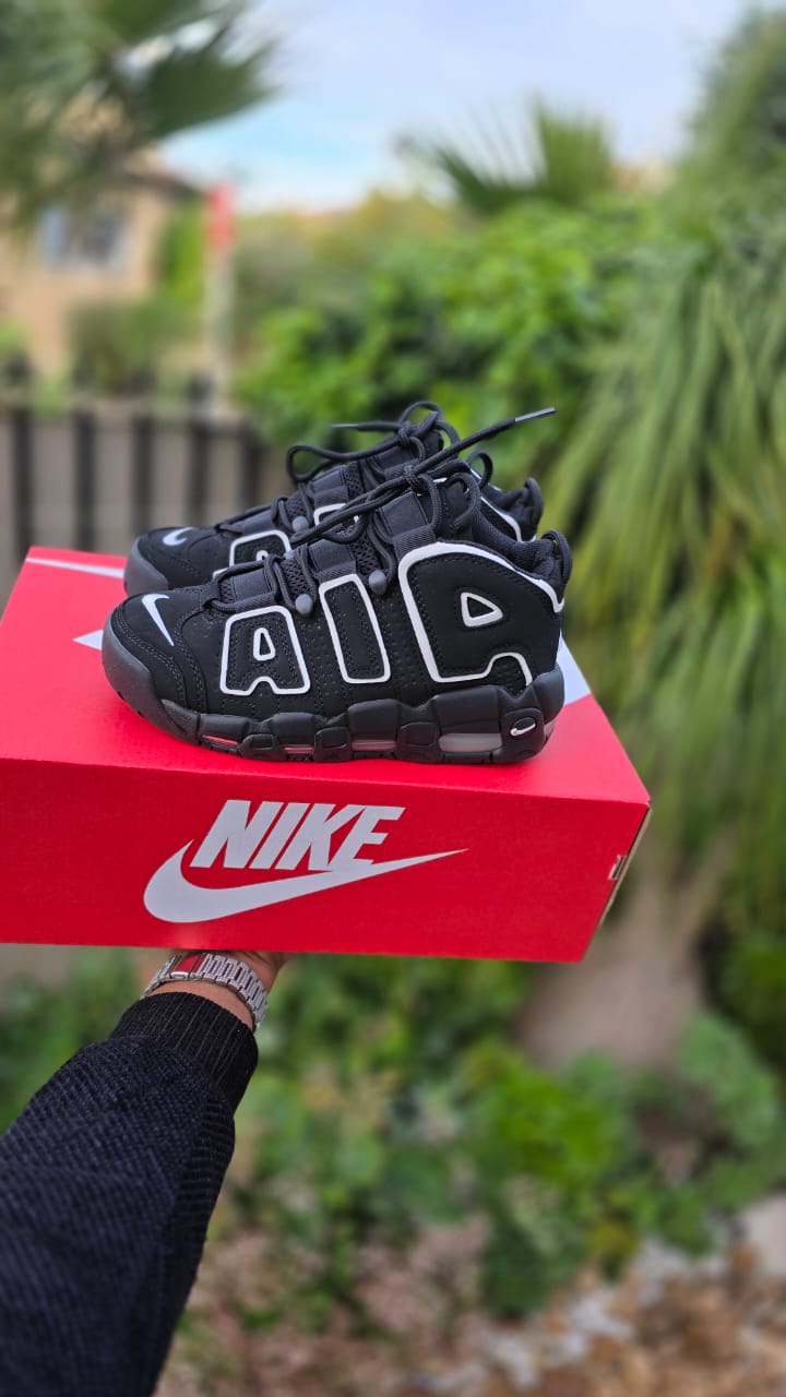 Nike Air Uptempo – Black & White